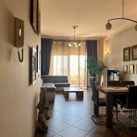 Seafly Apartament *